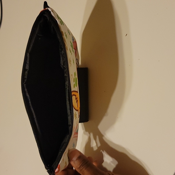 Cartoon Dog Cosmetic Makeup Bag - Picture 3 of 4